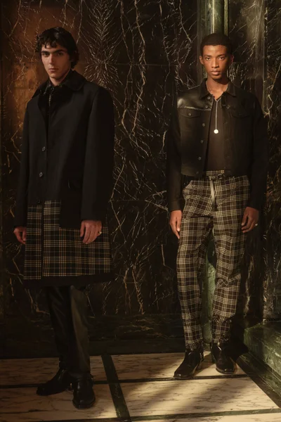 Look 37